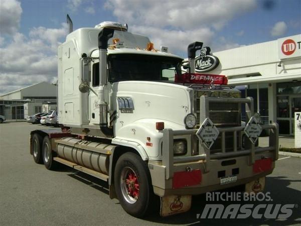Mack Superliner 트랙터 유닛