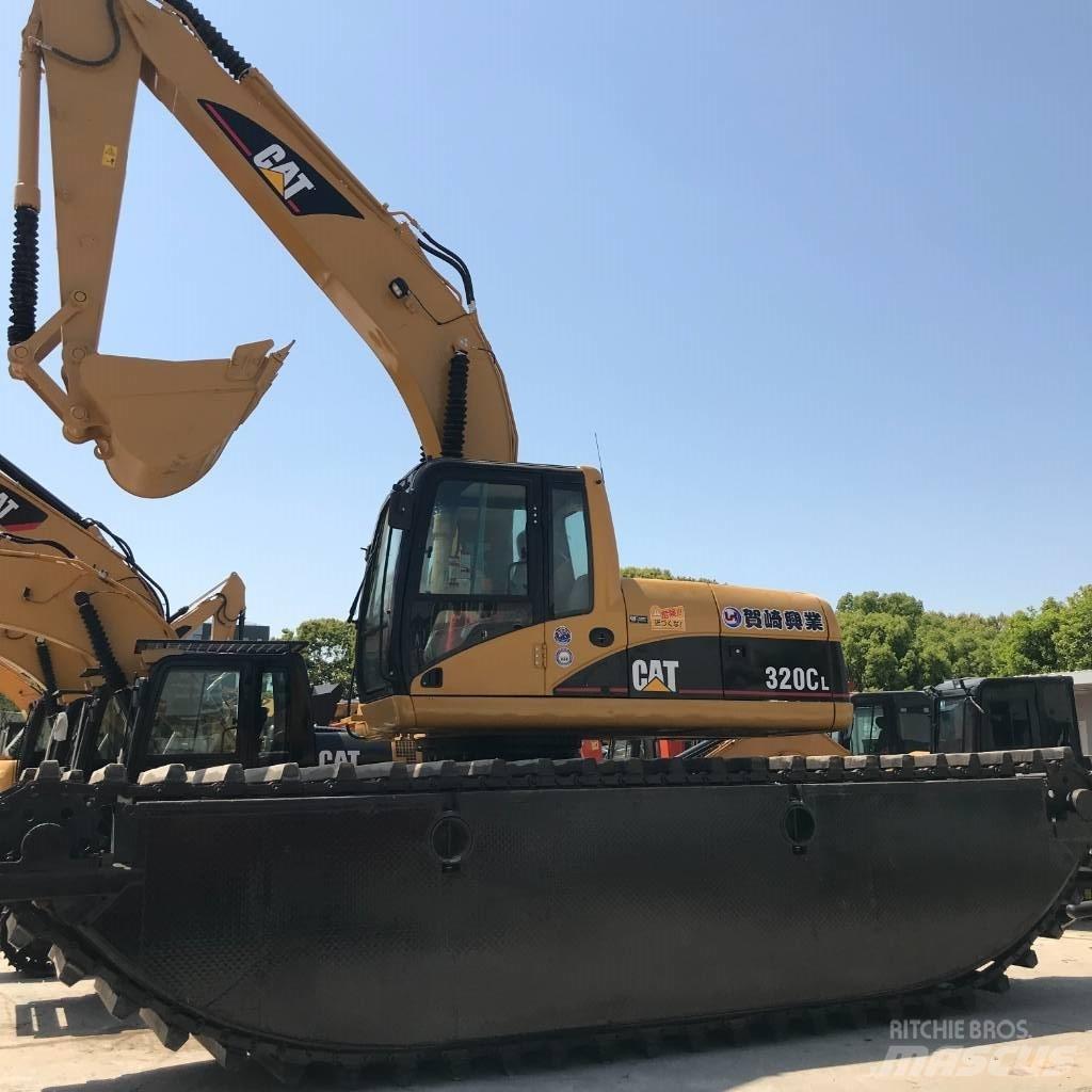 CAT 320 C L 수륙양용 굴삭기