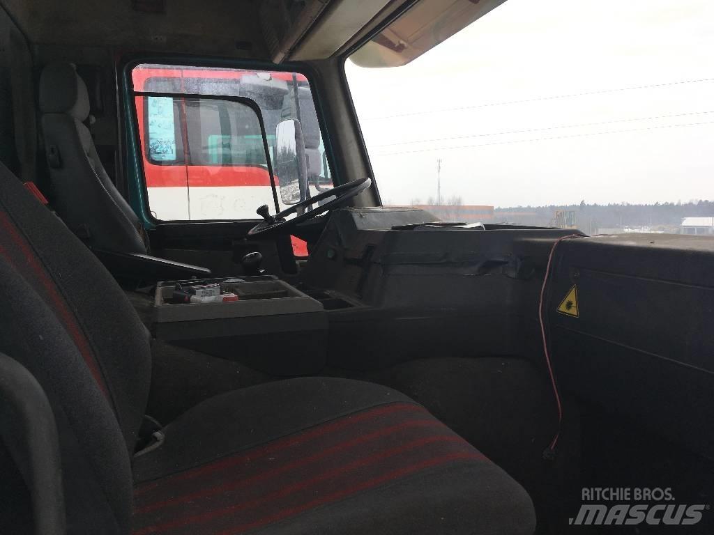 Volvo FL7 훅 리프트 트럭