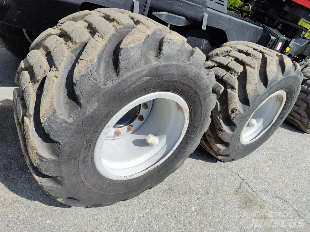 Komatsu 901 XC 원목 하베스터