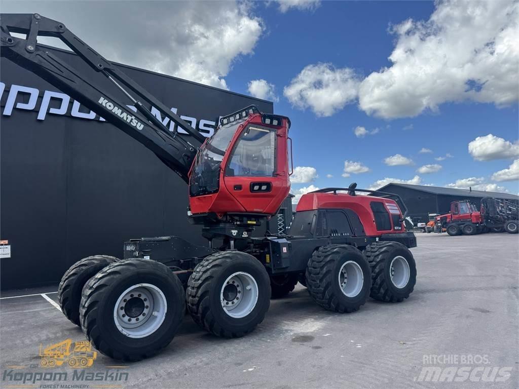 Komatsu 931XC 원목 하베스터
