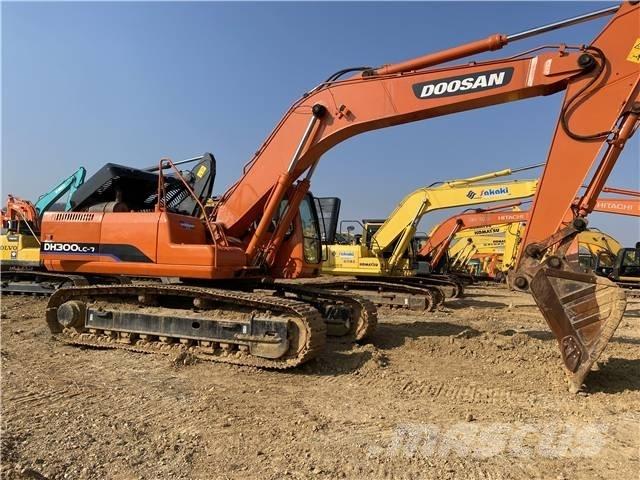 Doosan DH300 대형 굴삭기 29톤 이상