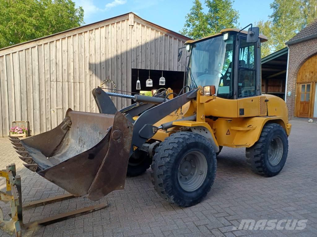 Volvo L 30 B  휠로우더