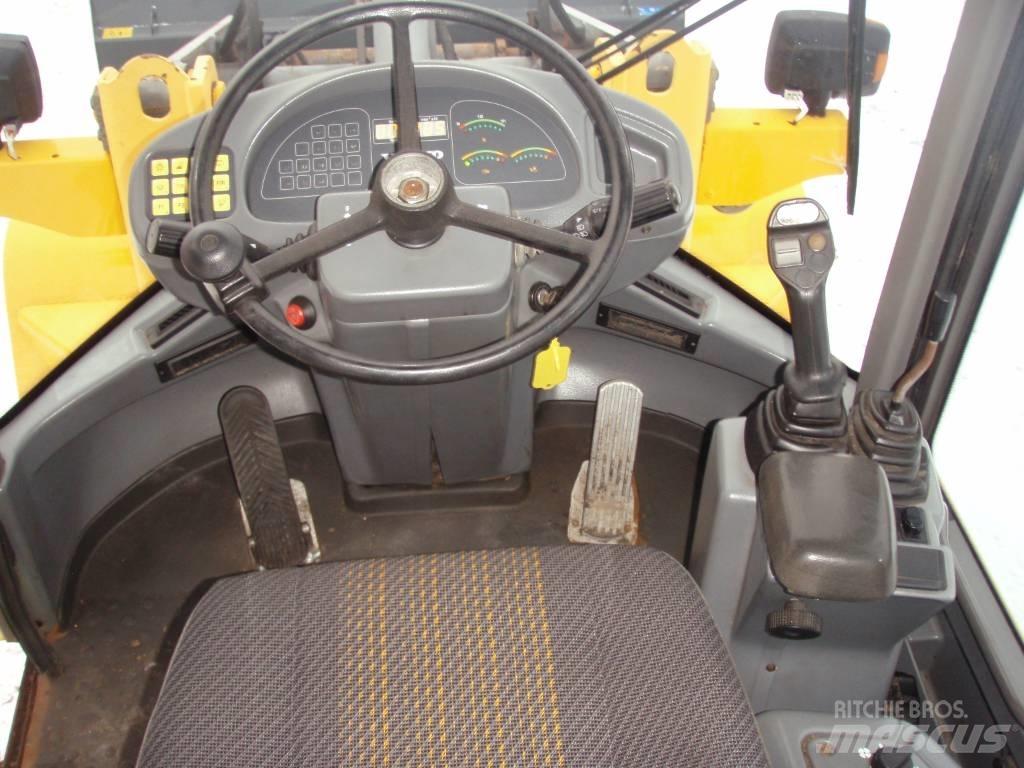 Volvo L 30 B Pro  휠로우더