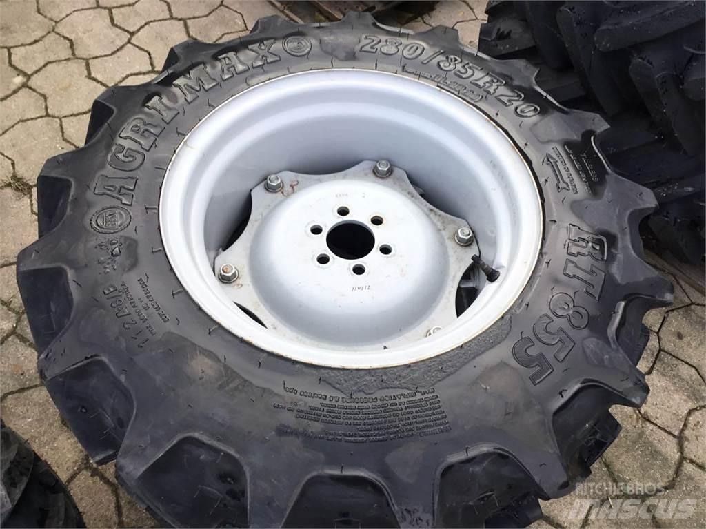 BKT 280/85R20 타이어, 휠 및 림
