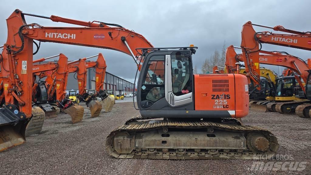 Hitachi ZX225USRLC-3 대형 굴삭기 29톤 이상