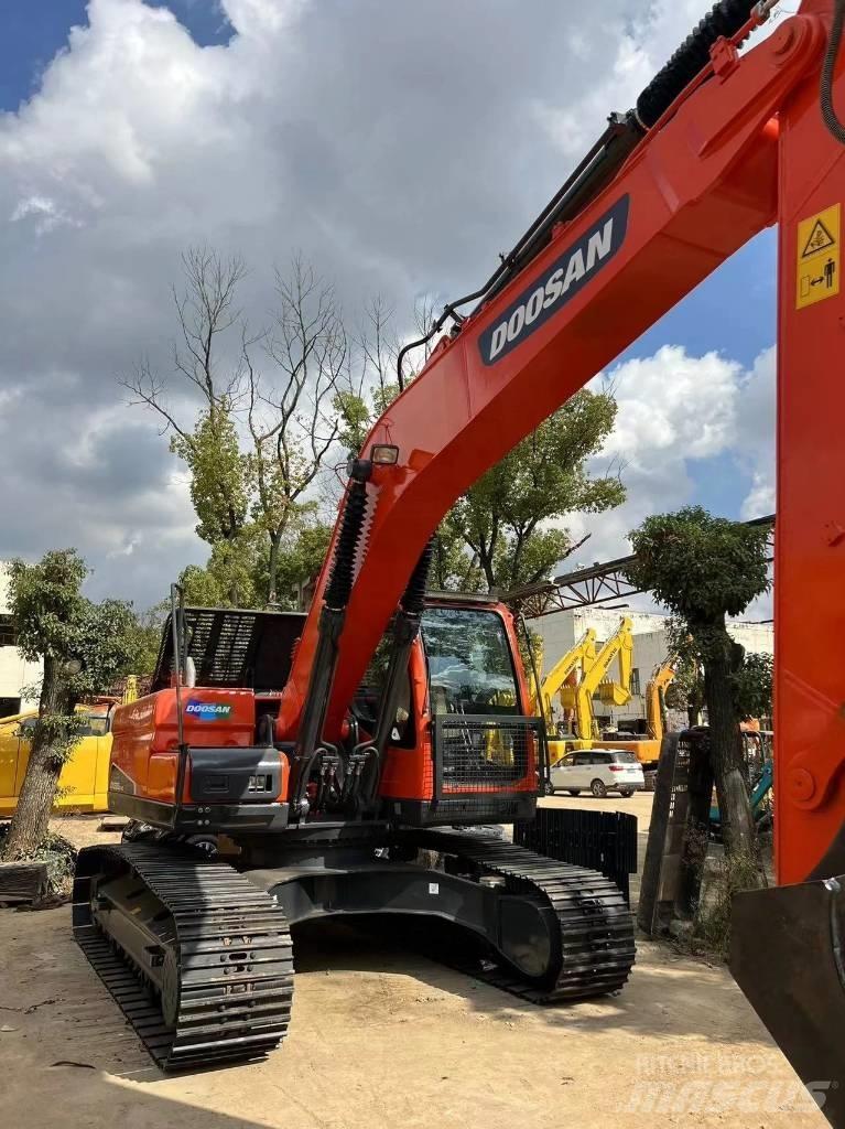 Doosan DX 225 LC-9c 소형 굴삭기 7톤 미만