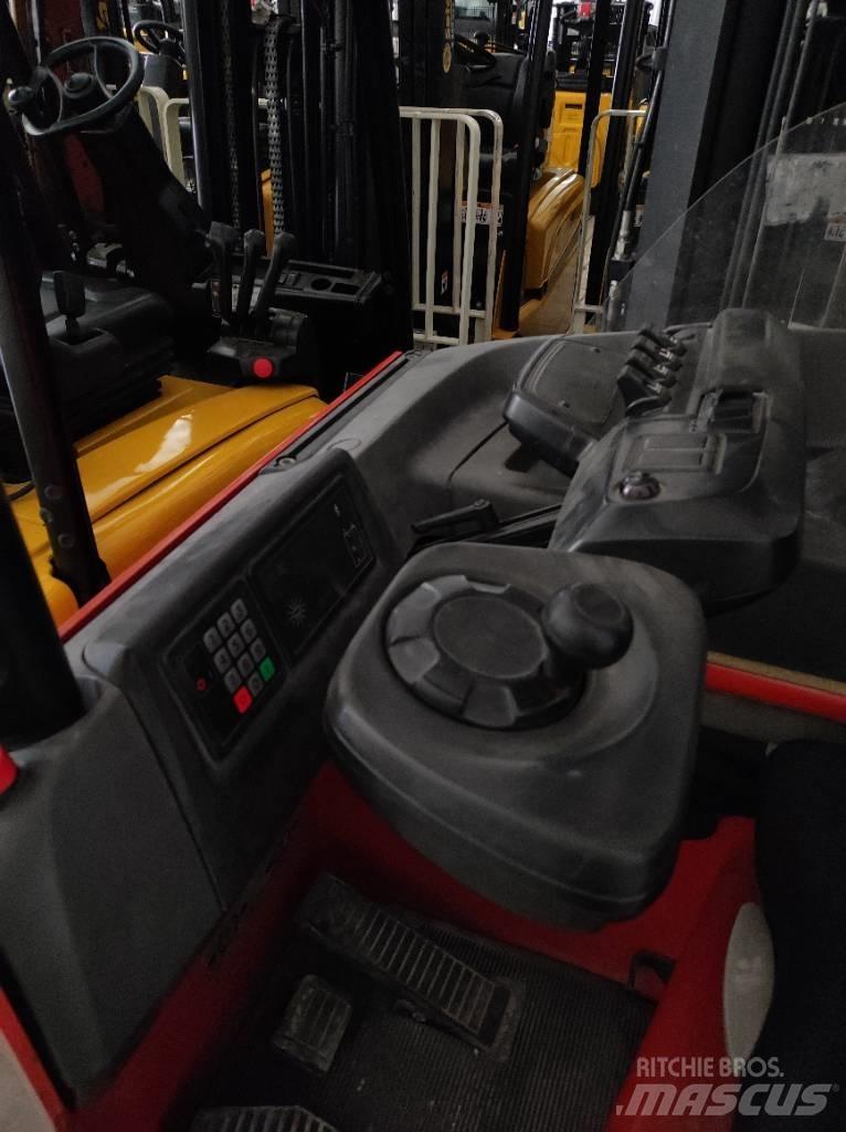 BT RR E 160 M 리치 트럭