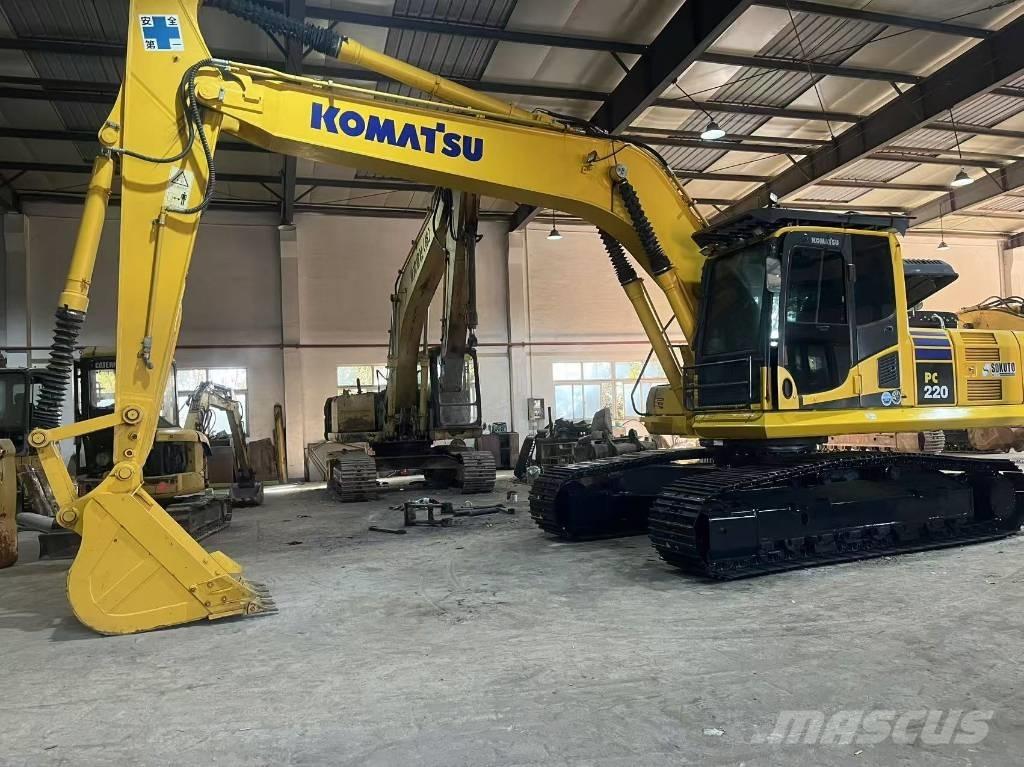 Komatsu PC 220-8N1 대형 굴삭기 29톤 이상