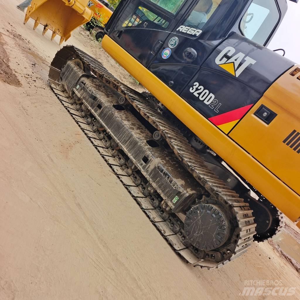 CAT 320D 대형 굴삭기 29톤 이상