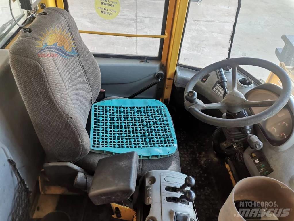 Volvo L 120 E  휠로우더