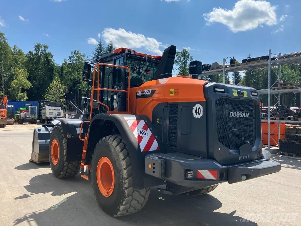 Doosan DL 320-7  휠로우더