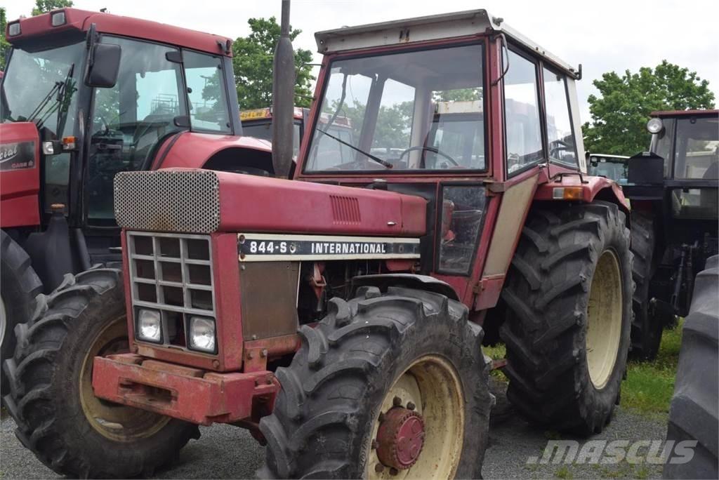 Case IH 844 A/S 트랙터