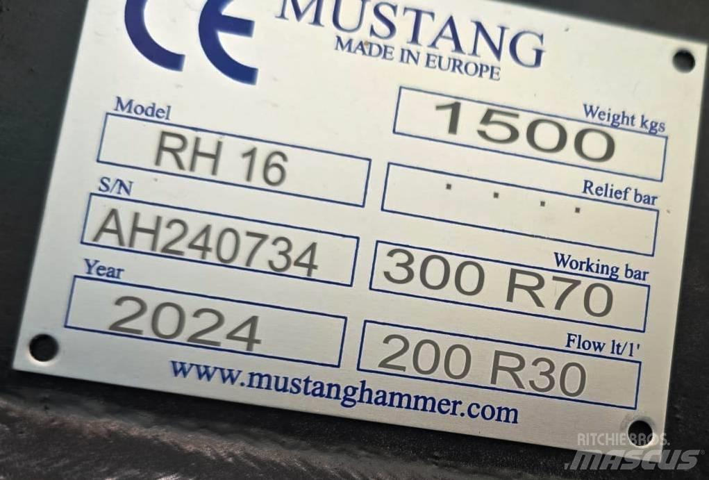 Mustang RH16 톱밥제조기