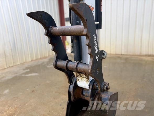 Bobcat E35 소형 굴삭기 7톤 미만