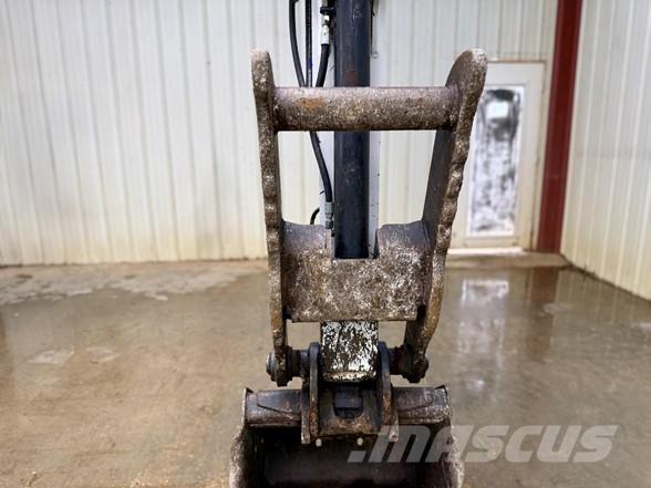 Bobcat E60 대형 굴삭기 29톤 이상