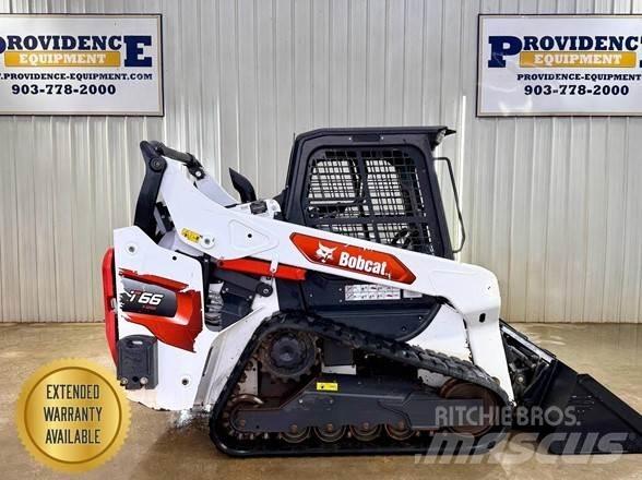 Bobcat T66  스키드로더