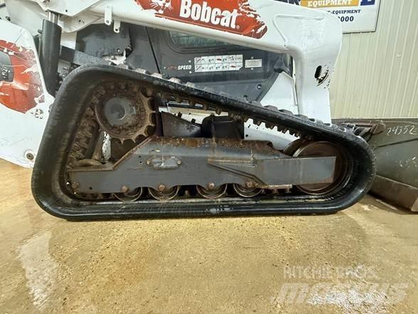 Bobcat T76  스키드로더