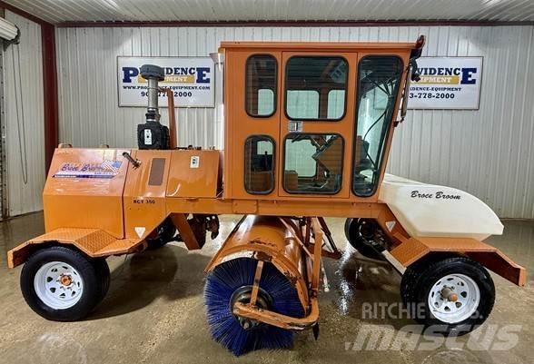 Broce RCT350 도로 청소차