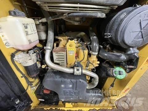 CAT 259D  스키드로더