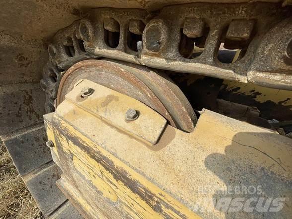 CAT D3K2 XL 크롤러 도저