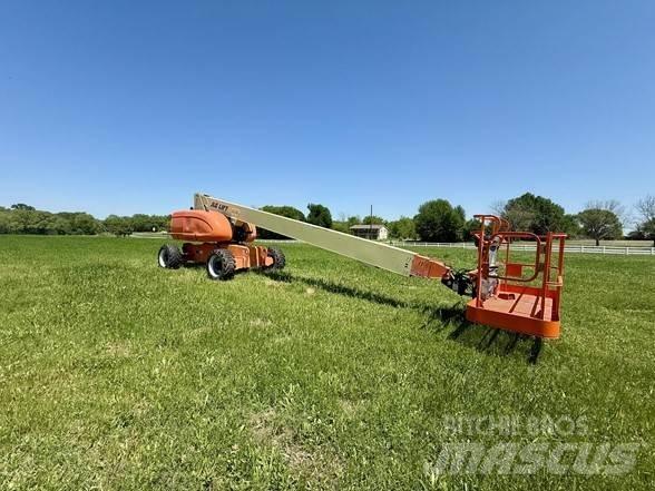 JLG 800S 견인식 전동이동 리프트