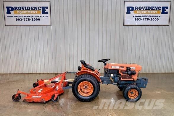 Kubota B7100 트랙터