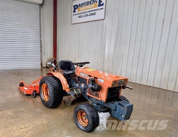 Kubota B7100 트랙터