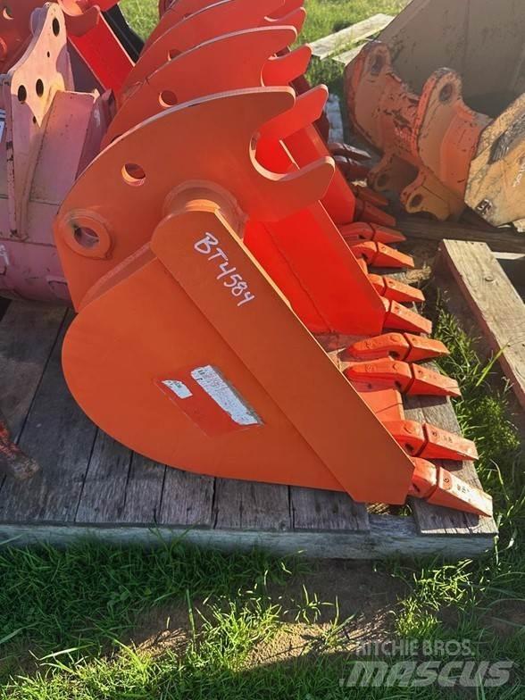 Kubota BT4584  스키드로더