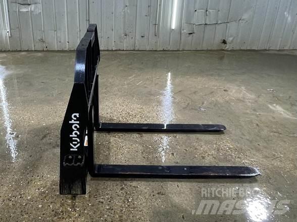 Kubota PFL4648 포크