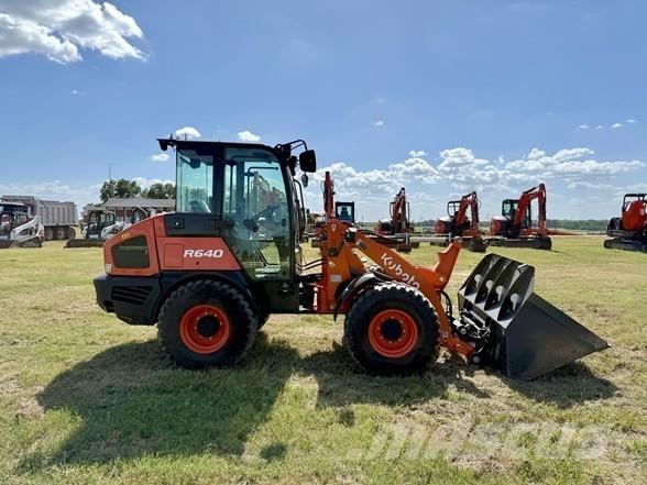 Kubota R640  휠로우더