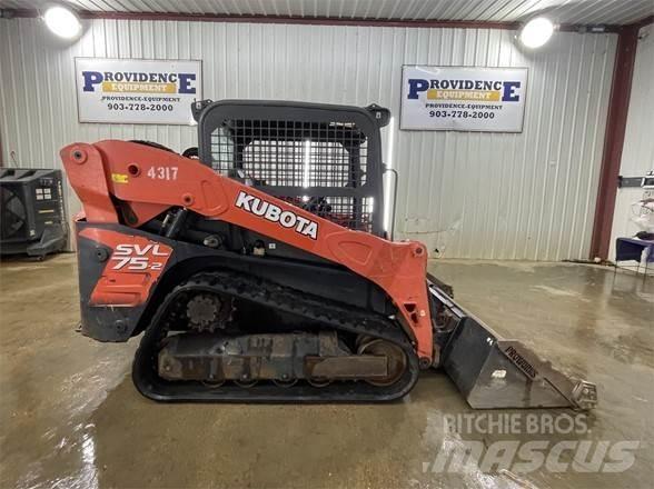 Kubota SVL75-2  스키드로더