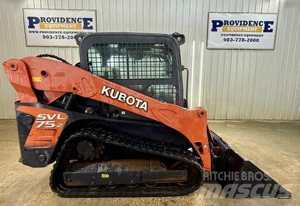 Kubota SVL75-2  스키드로더