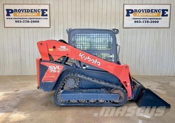 Kubota SVL75-2  스키드로더