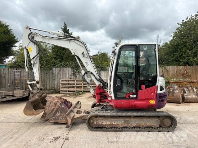 Takeuchi TB 260 소형 굴삭기 7톤 미만