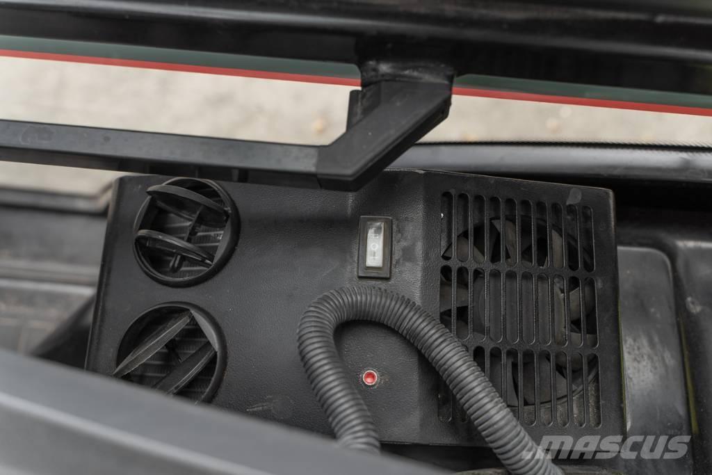 Manitou MI 30 D 디젤 지게차