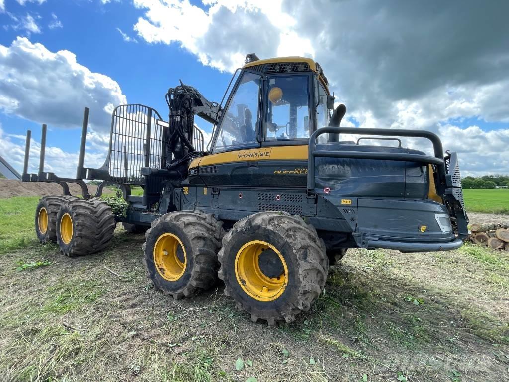 Ponsse Buffalo Dual 원목 채집운반기