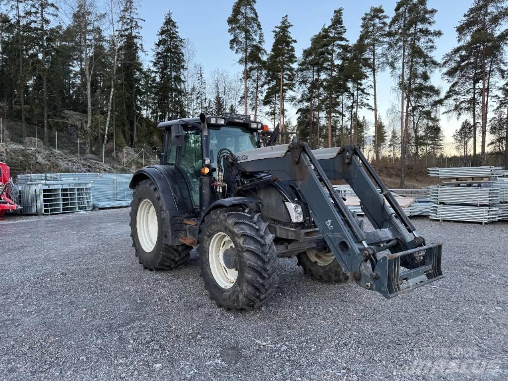 Valtra N163 Direct 트랙터