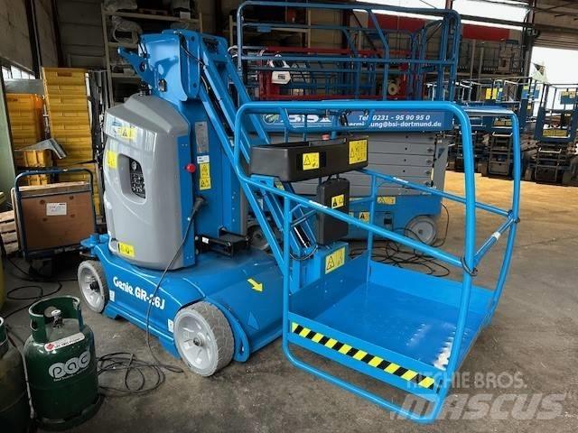 Genie GR-26J 견인식 전동이동 리프트