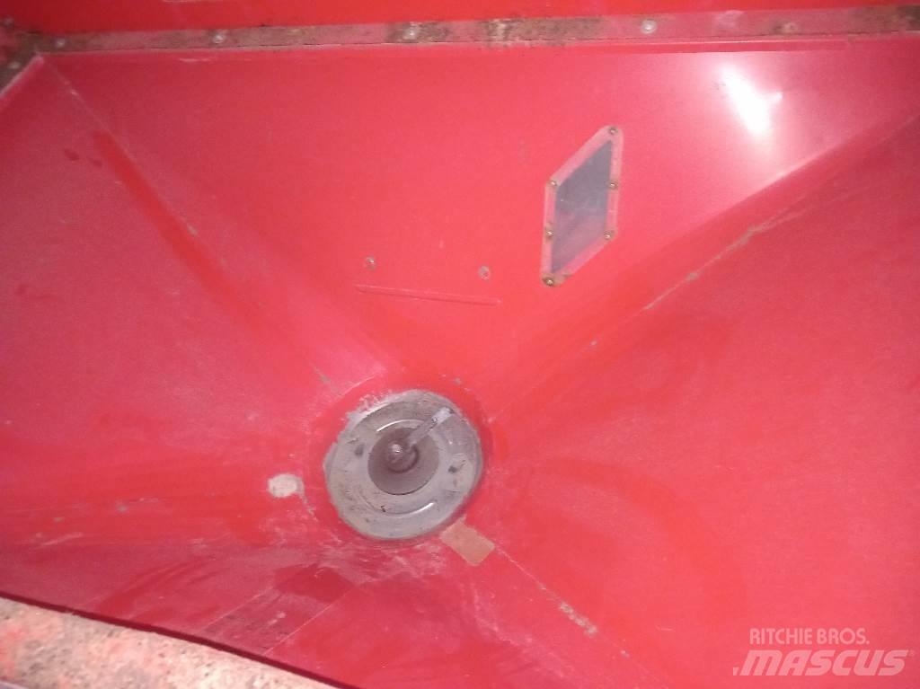 Kuhn MDS 732 M 스프레이어 퍼틸라이저