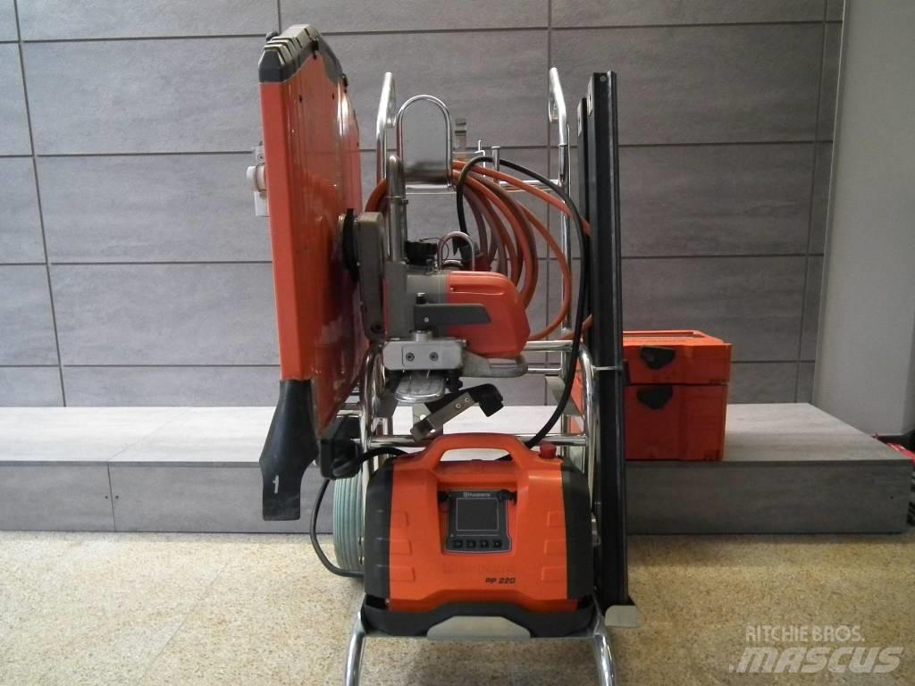 Husqvarna WS220 암석 및 콘크리트 절단기