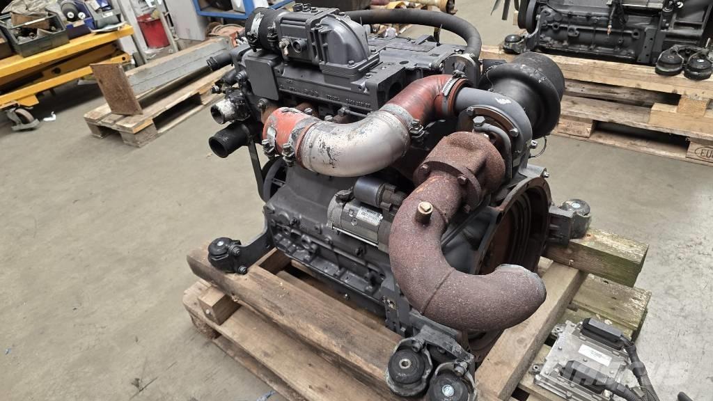 Deutz BF4M2012C 엔진