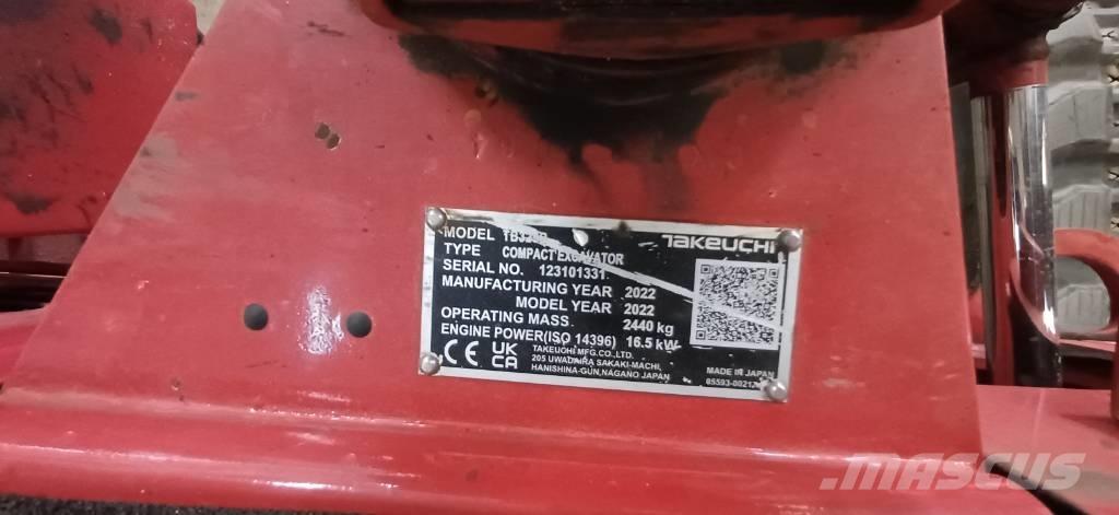 Takeuchi TB 325 R 소형 굴삭기 7톤 미만