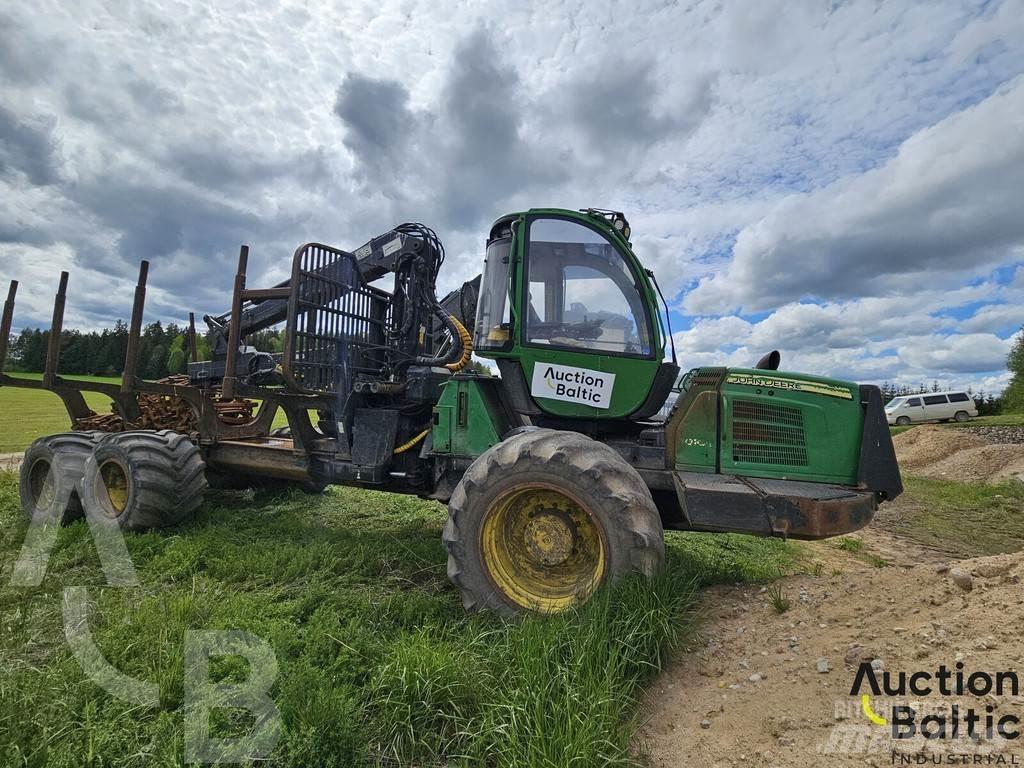 John Deere 1010 E 원목 포워더