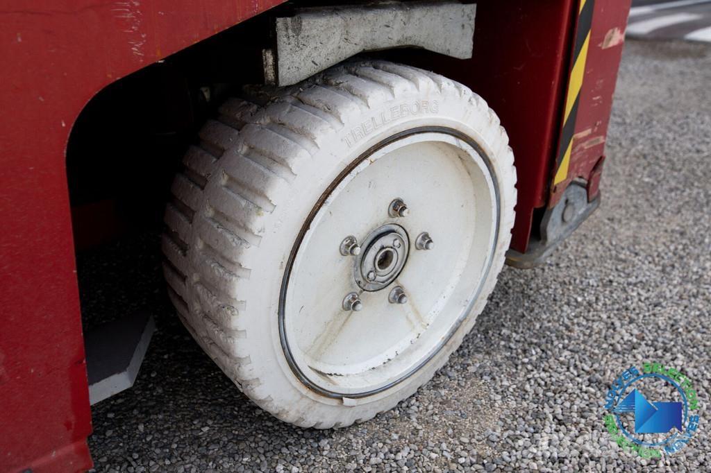 PB S225-12 가위형 리프트