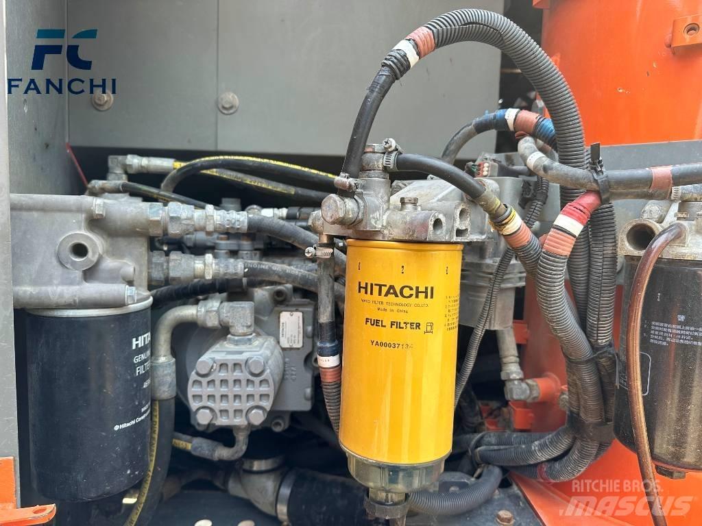 Hitachi ZX 130 대형 굴삭기 29톤 이상