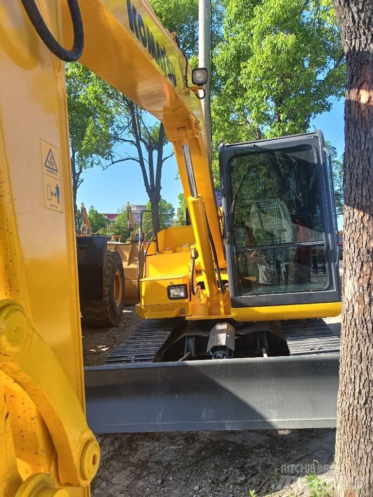 Komatsu PC 70 소형 굴삭기 7톤 미만