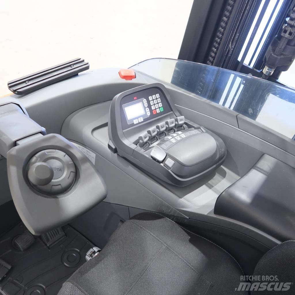 Toyota RRE160H 리치 트럭