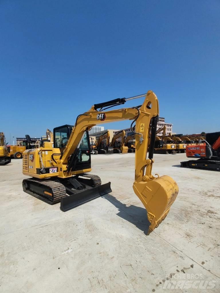 CAT 305.5 소형 굴삭기 7톤 미만