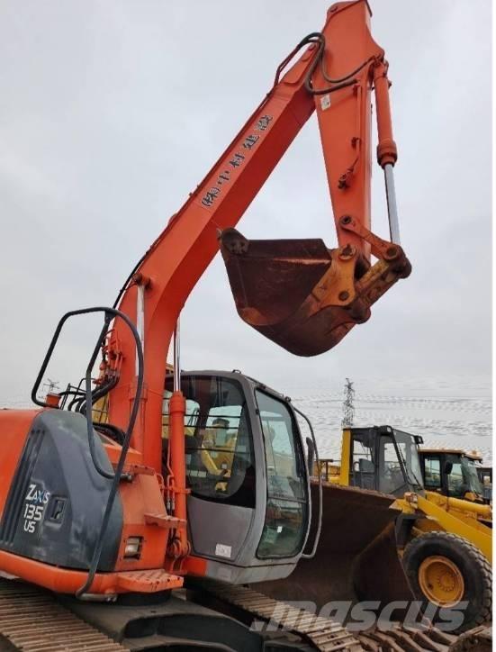 Hitachi ZX 135 US 대형 굴삭기 29톤 이상